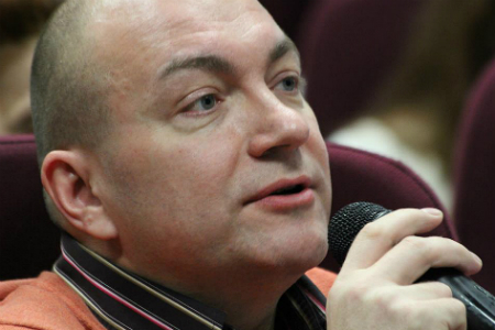 Дмитрия Петрова из агентства «Б-52» пытаются задержать на двое суток