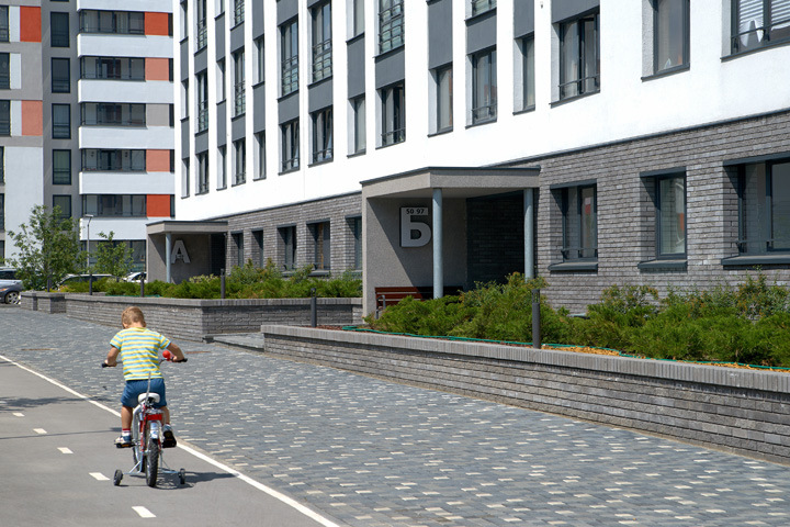 Новосибирский кирпичный завод «БрикСтоун» запускает производство тротуарной плитки Новосибирский кирпичный завод «БрикСтоун» запускает производство тротуарной плитки