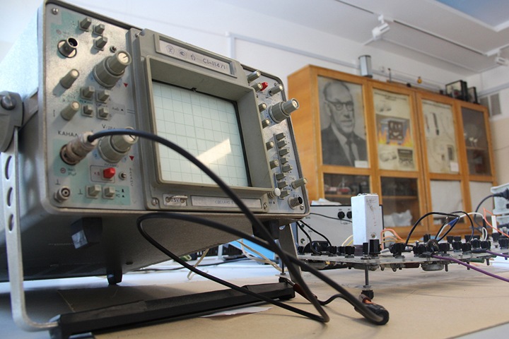 НГУ заманивает умных выпускников высокими стипендиями