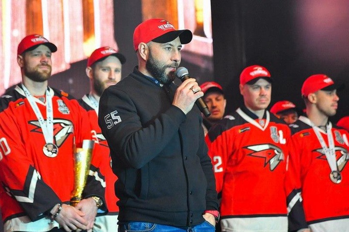 Обыски прошли у президента омского ХК «Авангард» Максима Сушинского Обыски прошли у президента омского ХК «Авангард» Максима Сушинского