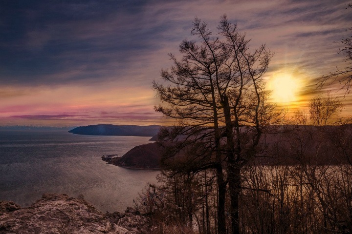 Власти предложили наказывать туристов за нарушение правил на Байкале Власти предложили наказывать туристов за нарушение правил на Байкале