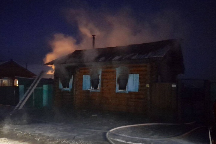 Пятимесячный младенец погиб при пожаре в Бурятии Пятимесячный младенец погиб при пожаре в Бурятии