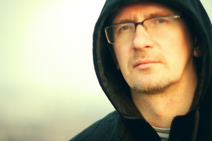 Сравнившего красноярцев с «кучей дерьма» советника вице-губернатора оштрафовали Сравнившего красноярцев с «кучей дерьма» советника вице-губернатора оштрафовали