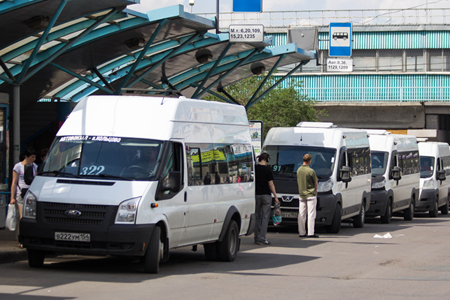 Локоть намерен вернуть место на транспортном рынке муниципальным перевозчикам 