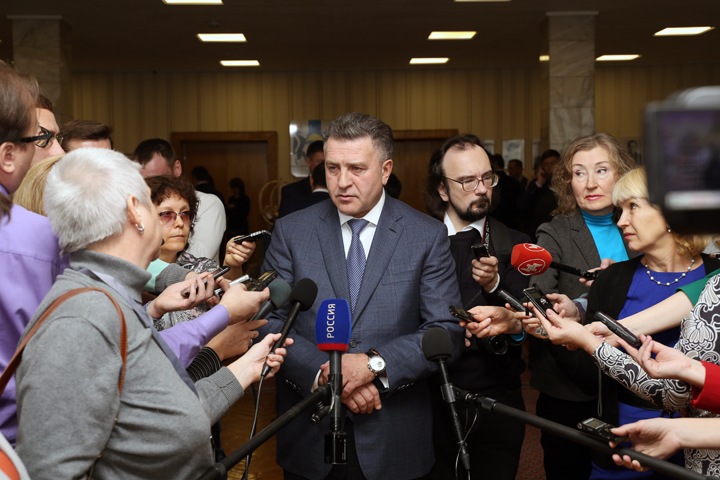 Заксобрание против мусорной концессии в Новосибирске: как это было Заксобрание против мусорной концессии в Новосибирске: как это было