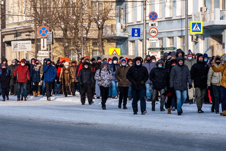 «Антигосударственные силы на деньги спецслужб НАТО»: как запугивают родителей в новосибирской школе перед митингами