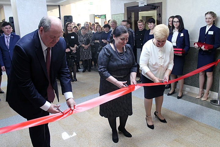 Статус опальной экс-главы новосибирского облсуда приостановлен