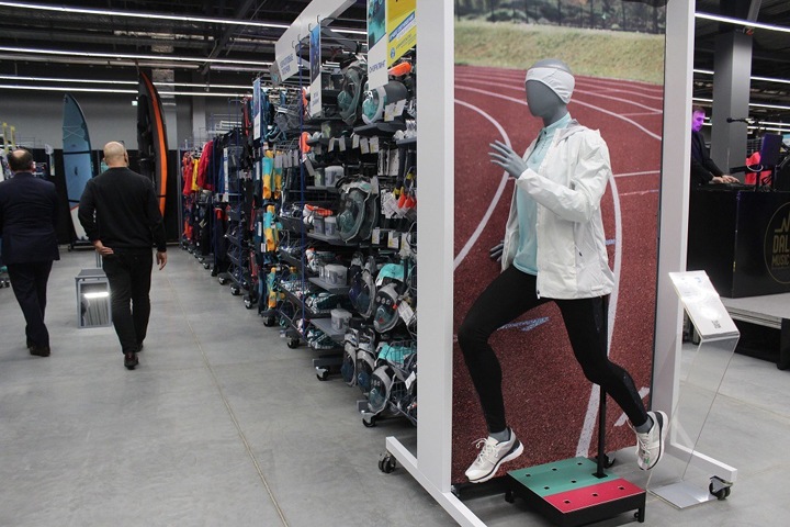 Новосибирский гипермаркет Decathlon объявил о закрытии