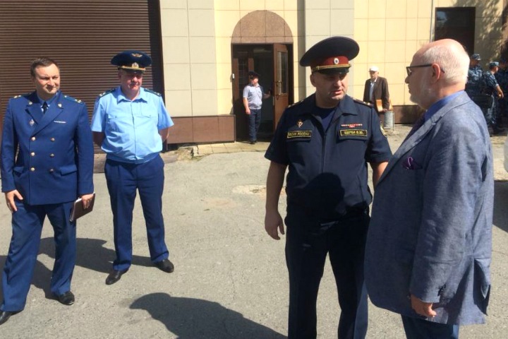 «ШИЗО-light»: что СПЧ увидел в Новосибирске, и о чем не спросила Тайга.инфо «ШИЗО-light»: что СПЧ увидел в Новосибирске, и о чем не спросила Тайга.инфо