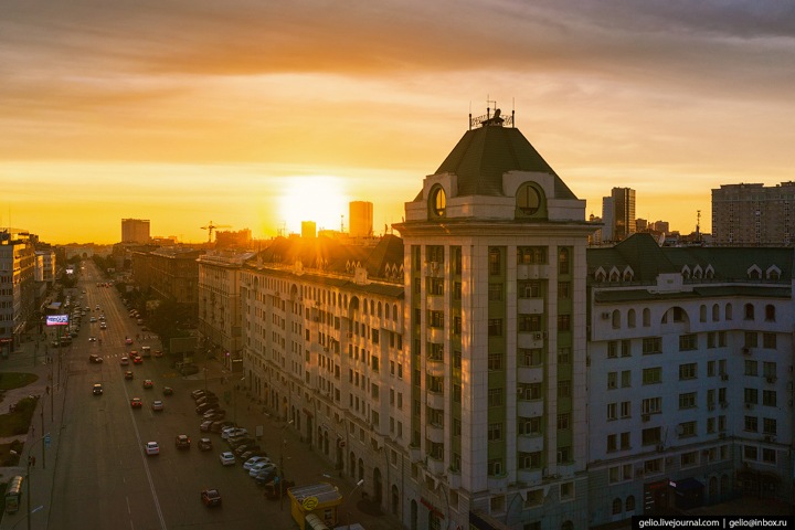 Полоса для общественного транспорта появится на Вокзальной магистрали в Новосибирске вместо парковок Полоса для общественного транспорта появится на Вокзальной магистрали в Новосибирске вместо парковок