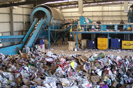 Сортировщик мусороперерабатывающего завода нашел тело младенца в Красноярске Сортировщик мусороперерабатывающего завода нашел тело младенца в Красноярске