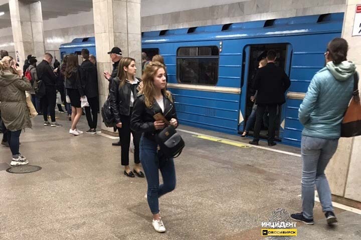 Метро остановлено в Новосибирске