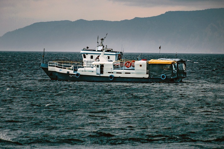 Экологичный танкер на Байкале, солнечная энергетика на Алтае. Сибирь за неделю Экологичный танкер на Байкале, солнечная энергетика на Алтае. Сибирь за неделю