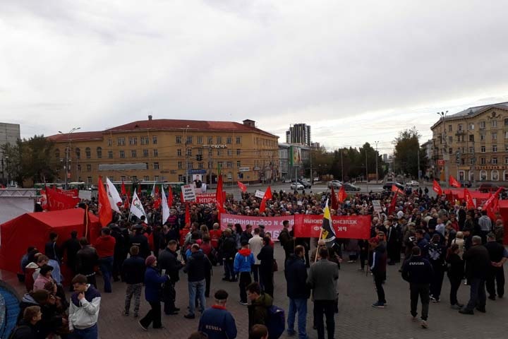 Новосибирцы снова вышли на митинг против пенсионной реформы