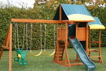 Пятилетняя девочка сломала позвоночник в детском саду Томска Пятилетняя девочка сломала позвоночник в детском саду Томска