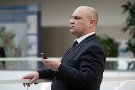 Обские депутаты второй раз поставили «неуд» мэру Нешину и готовы отправить его в отставку Обские депутаты второй раз поставили «неуд» мэру Нешину и готовы отправить его в отставку