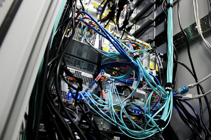 Дерипаска вместе с китайцами построит в Иркутской области дата-центр за $355 млн Дерипаска вместе с китайцами построит в Иркутской области дата-центр за $355 млн