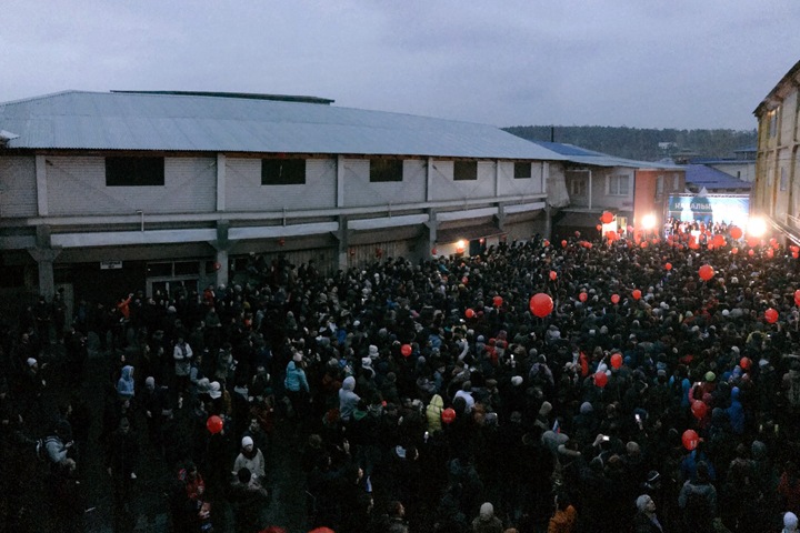 Штаб Навального заявил о 4 тыс. участников встречи в Иркутске