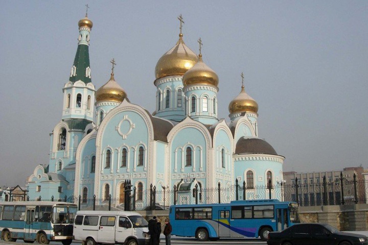 Читинский митрополит просит следствие помиловать прикурившего в храме подростка Читинский митрополит просит следствие помиловать прикурившего в храме подростка