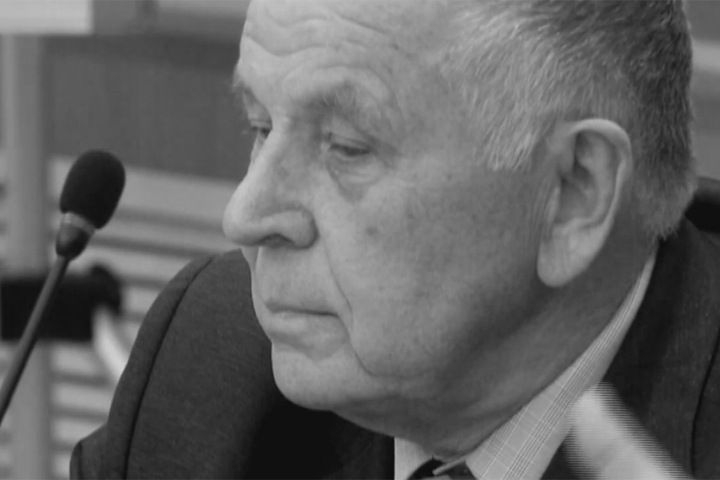 Экс-глава Новосибирской области представил роман об истории фермерства