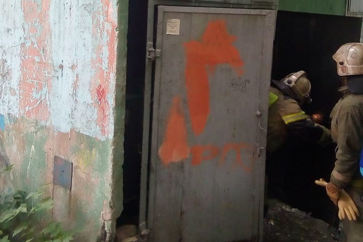 Ребенка ударило током во время игры в Новосибирске: СК рассказал подробности Ребенка ударило током во время игры в Новосибирске: СК рассказал подробности