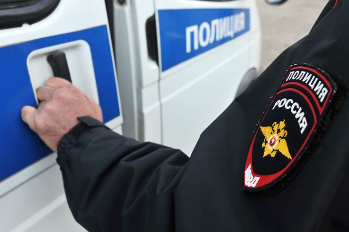 Несколько активистов задержаны в Новосибирске. Их отправляют в ИВС