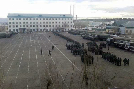 Солдат-срочник упал из окна госпиталя в Чите