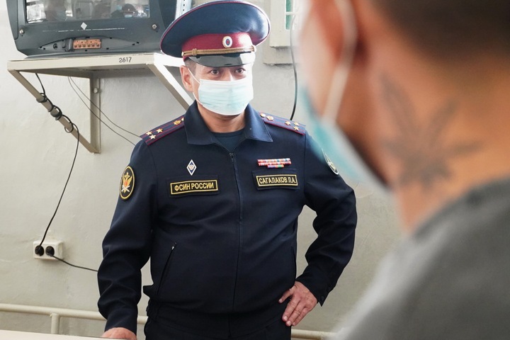 Президент повысил обещавшего [*****] заключенных начальника иркутского ГУФСИН