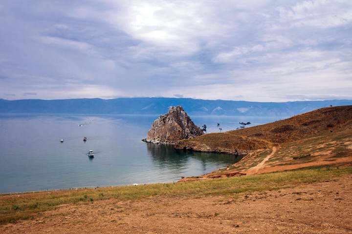Духи с запахом Байкала, британская архитектура в Омске. Сибирь за неделю Духи с запахом Байкала, британская архитектура в Омске. Сибирь за неделю