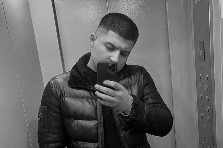 СМИ: Получивший огнестрельное ранение в голову от полицейского новосибирец скончался в реанимации СМИ: Получивший огнестрельное ранение в голову от полицейского новосибирец скончался в реанимации