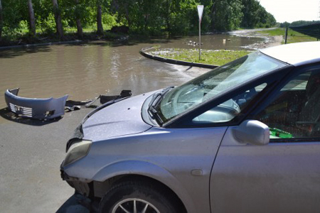 Суд обязал мэрию Бердска оплатить автовладельцу ущерб от дорожной ямы Суд обязал мэрию Бердска оплатить автовладельцу ущерб от дорожной ямы