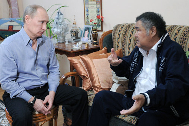 Тулеев проходит реабилитацию в кемеровской больнице