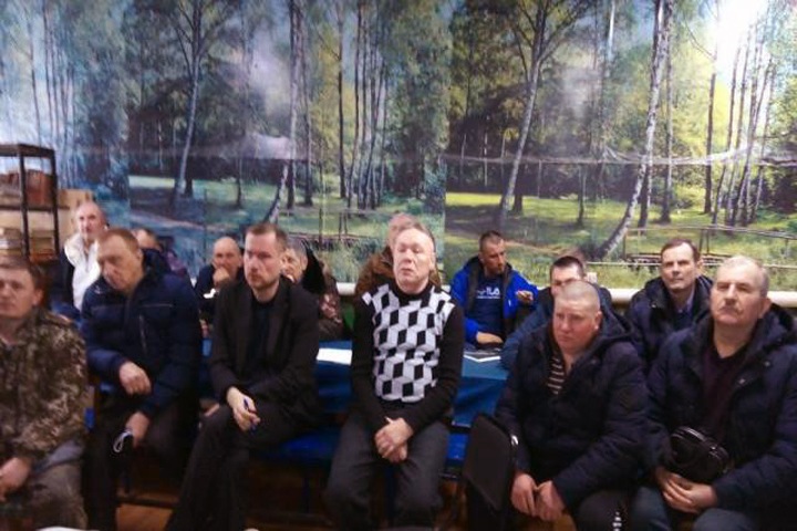 Главный охотник Новосибирской области отправил недовольных барабинцев «к Путину и Байдену» Главный охотник Новосибирской области отправил недовольных барабинцев «к Путину и Байдену»