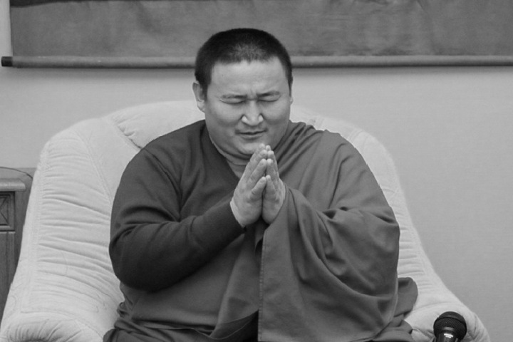 Зараженный коронавирусом верховный лама Тувы умер