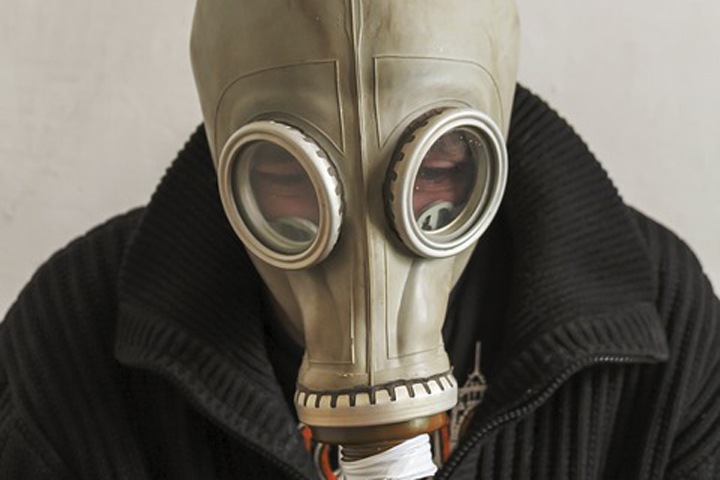 Учитель ОБЖ в Улан-Удэ заставил детей сидеть весь урок в противогазах Учитель ОБЖ в Улан-Удэ заставил детей сидеть весь урок в противогазах