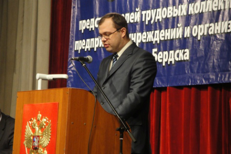 Суд арестовал мэра Бердска Илью Потапова, обвиняемого во взяточничестве