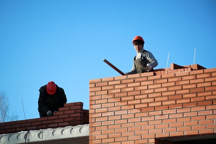 Около трети новосибирцев готовы занять рабочие места мигрантов