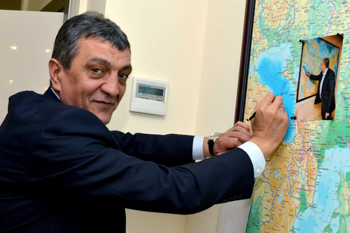 От побратимства к полпредству: чем известен Сергей Меняйло