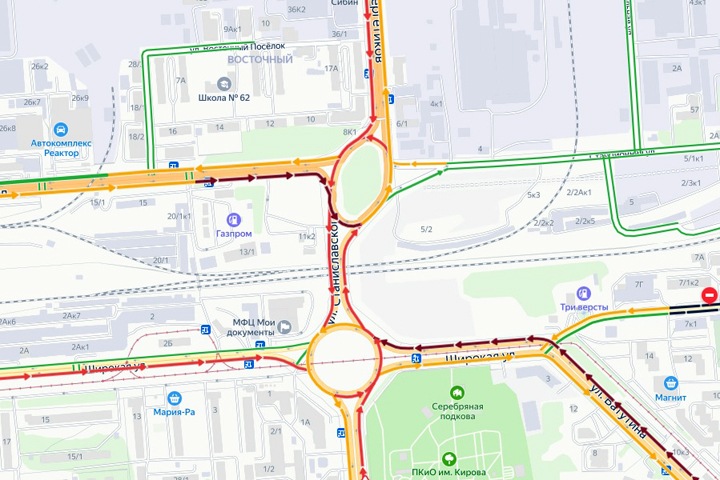 Дорогу размыло в Новосибирске из-за строительства четвертого моста Дорогу размыло в Новосибирске из-за строительства четвертого моста