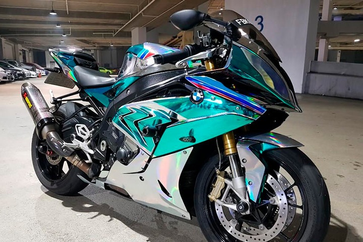 Оклейка мотоцикла пленкой - куда обратиться Оклейка мотоцикла пленкой - куда обратиться