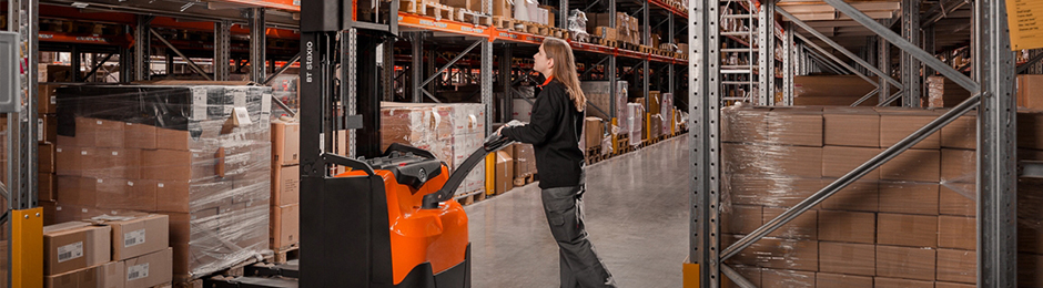 Электрический штабелер Toyota BT