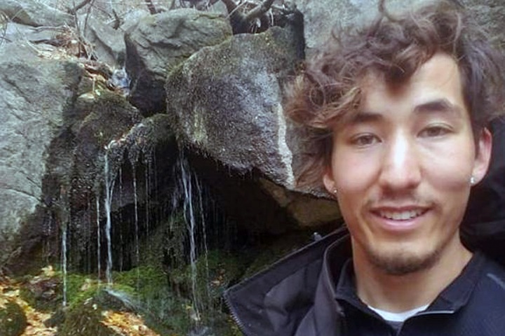 Усыновленный американцами бурятский сирота нашел кровную семью, в которой родители убили его брата