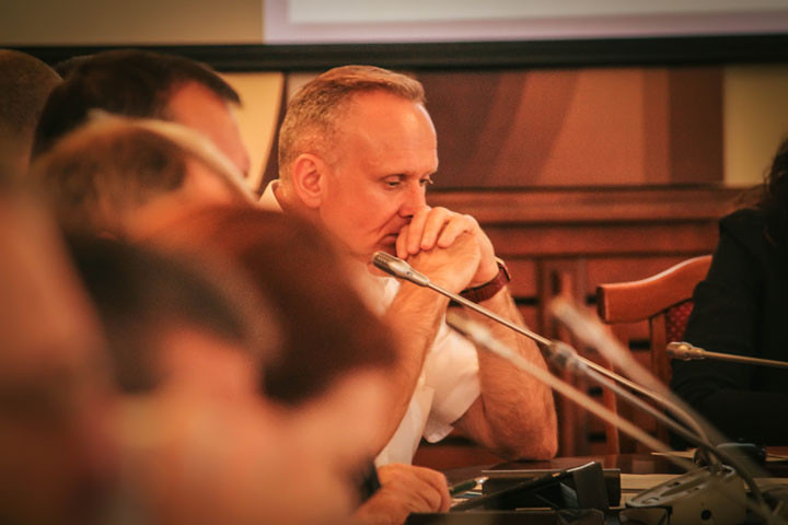 Новосибирские депутаты откажутся от VIP-залов за счет бюджета