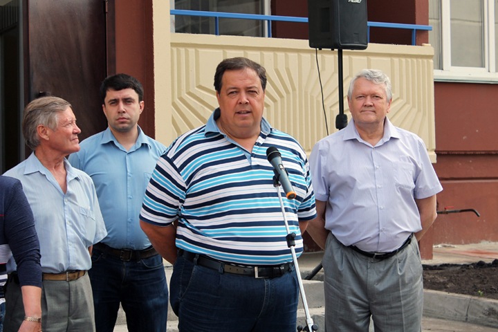 «Сибакадемстрой» требует 1 млрд с гендиректора компании