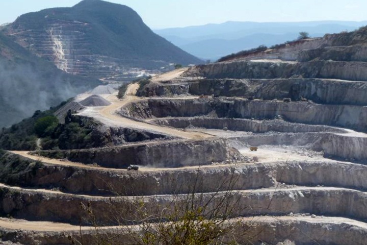 Австрийские промышленники намерены инвестировать 300 млн евро в красноярский проект Австрийские промышленники намерены инвестировать 300 млн евро в красноярский проект