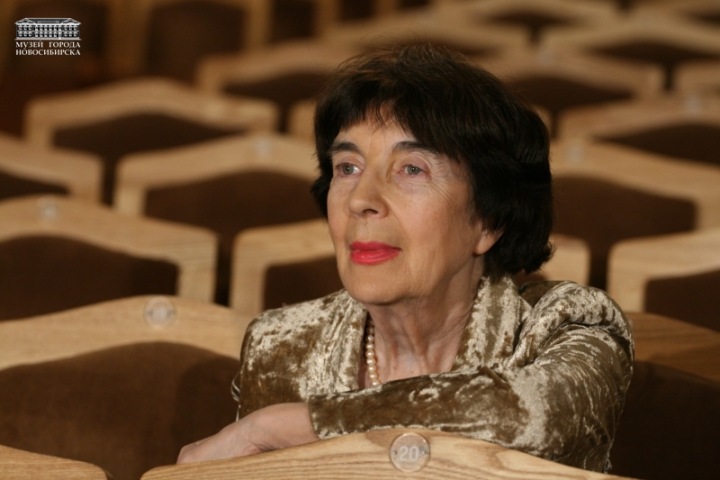 Скончалась бывший главный режиссер Новосибирской музкомедии Элеонора Титкова