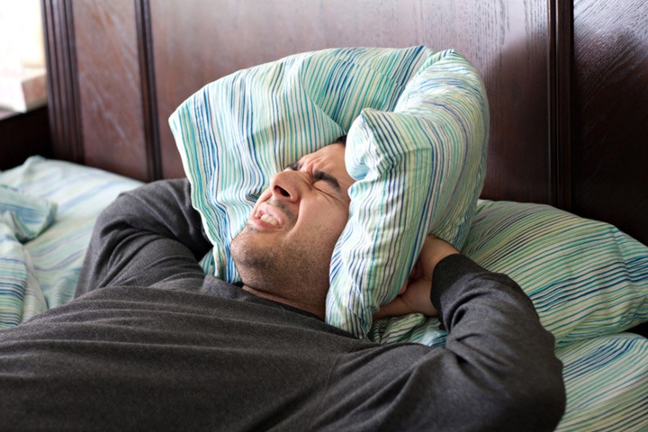 Красноярец взыскал с соседа компенсацию за шум по ночам Красноярец взыскал с соседа компенсацию за шум по ночам