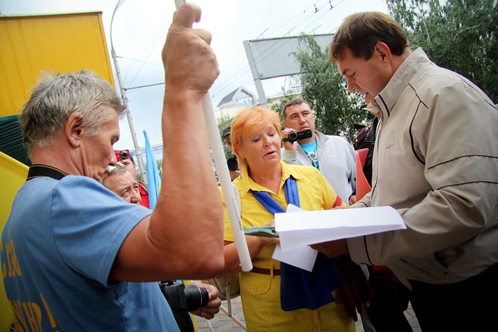 Сравнившего «Яблоко» с ИГИЛ новосибирского чиновника накажут