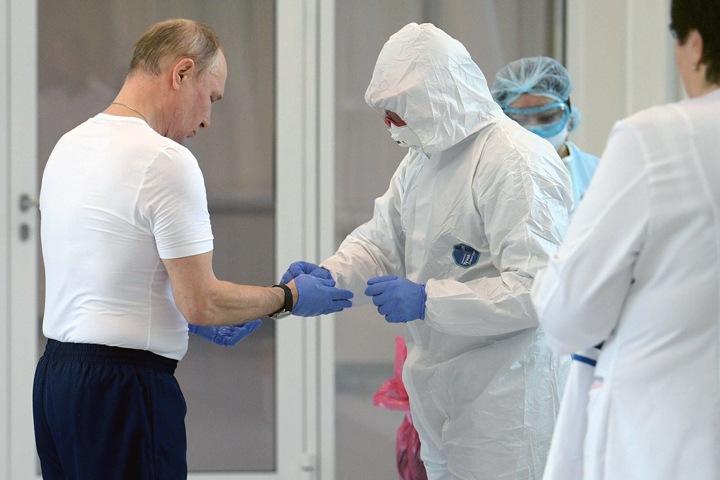 Почему массовая вакцинация мешает испытаниям новых препаратов