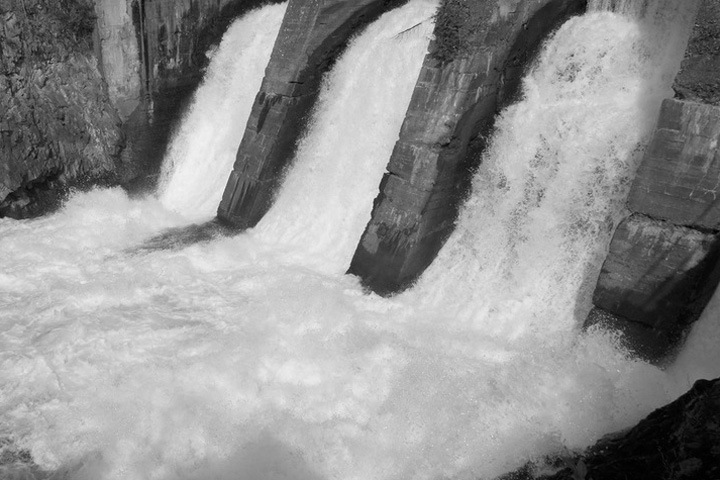 Плотины недоверия